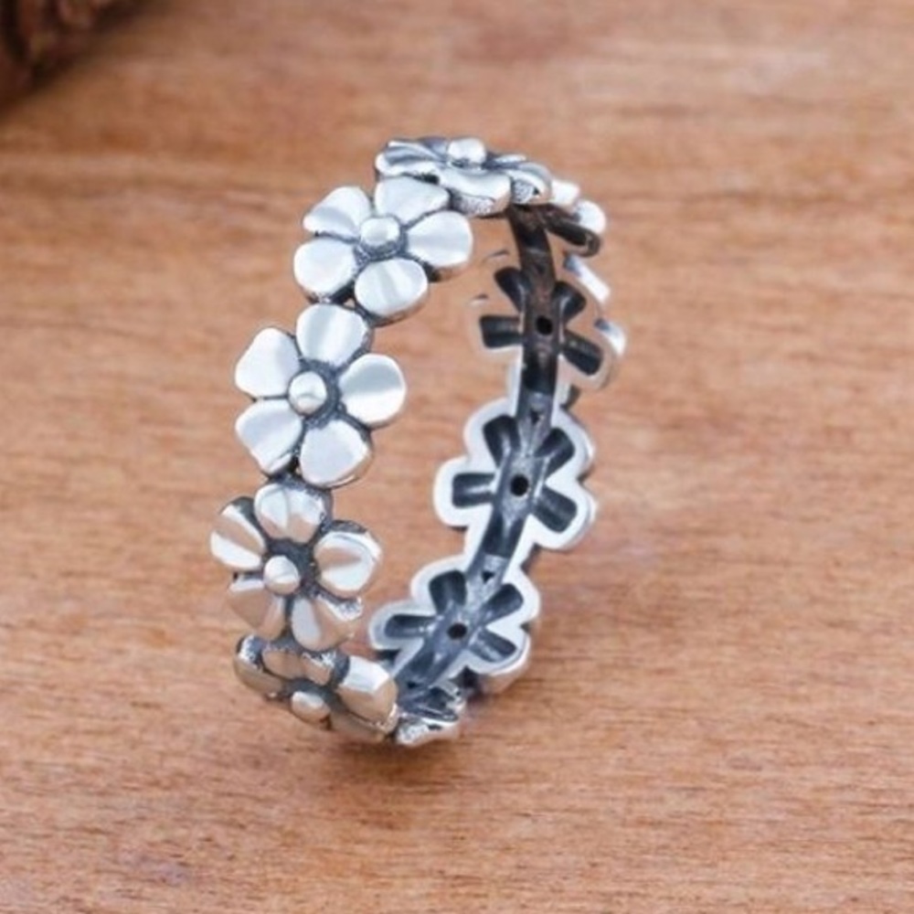 Silver Floral Band - Picture 3 of 4